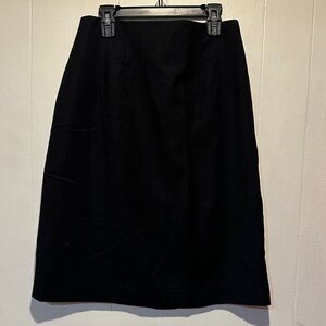 Women’s‎ Adolfo international  black wool skirt size 8